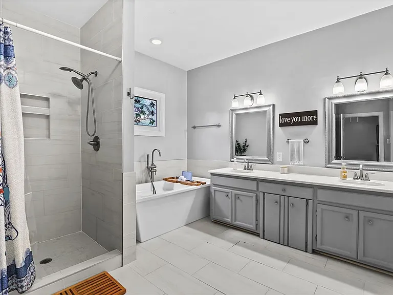 104 Tracy Pl — Photo 24