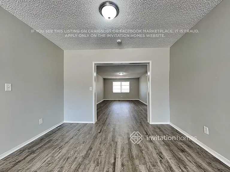 1510 Levern St — Photo 3