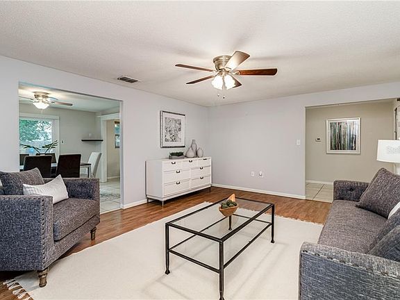 5th image of 2214 Cordova Cir N