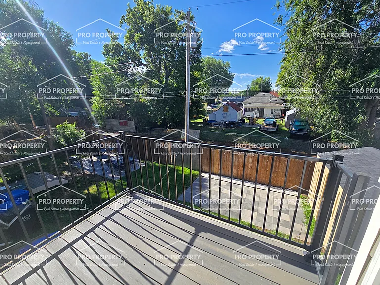 1506 E 5th St — Photo 17