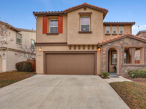 3rd image of 17070 Pistache Dr