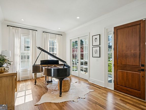 4th image of 2671 Winding Ln