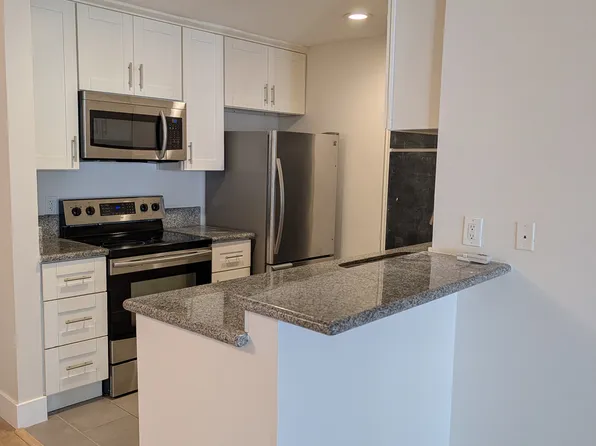 7777 W 91st St #E, Playa Del Rey, CA 90293