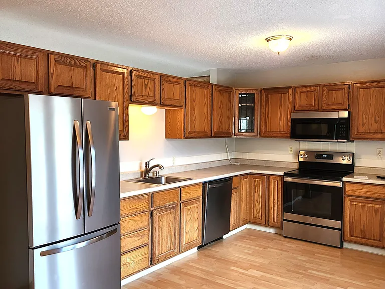 103 Glovers Ln — Photo 4