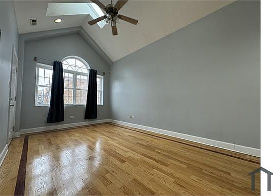 5th image of 2923 W Arthington St #3
