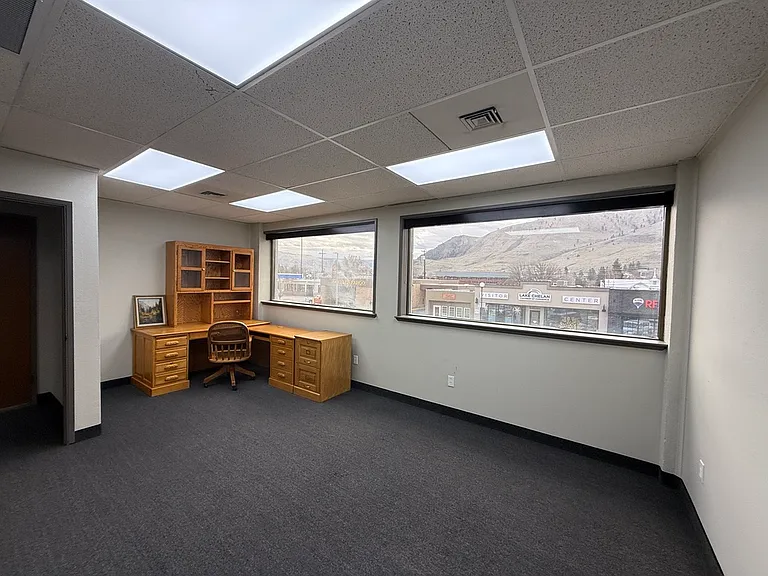 217 E Woodin Ave #2A — Photo 4