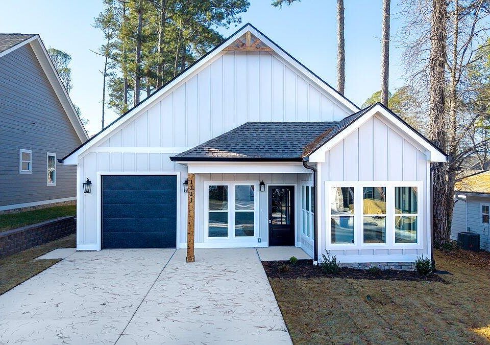 1st image of 1221 Parkstone Dr NW