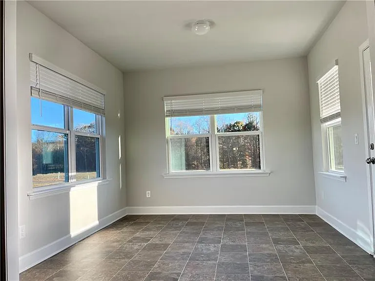 5689 Wheeler Ridge Rd — Photo 7