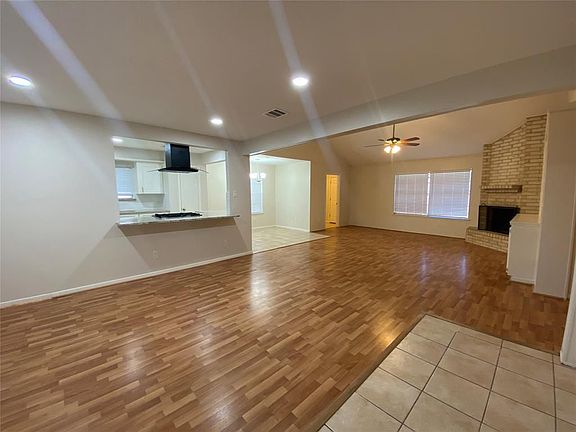 2nd image of 1809 Cripple Creek Ln
