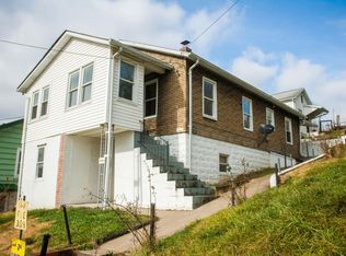 11 Fleming Ave, Rivesville, WV 26588