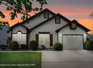 11 Brockton Sq, Jackson, NJ