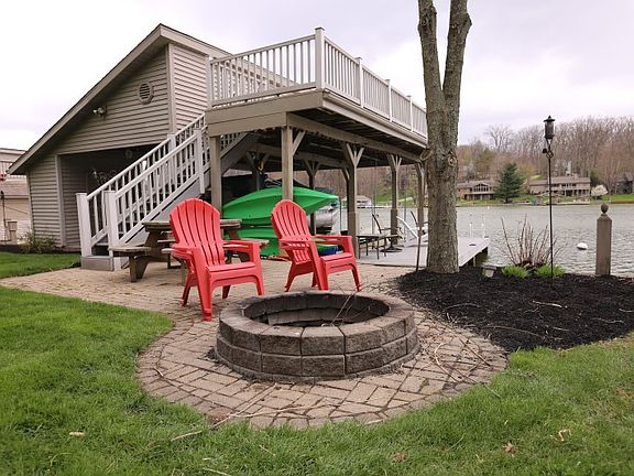 3rd image of 325 Northridge Heights Dr