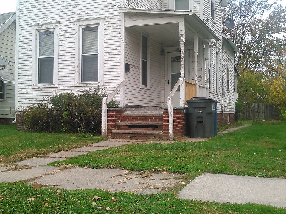 2nd image of 875 Butler St