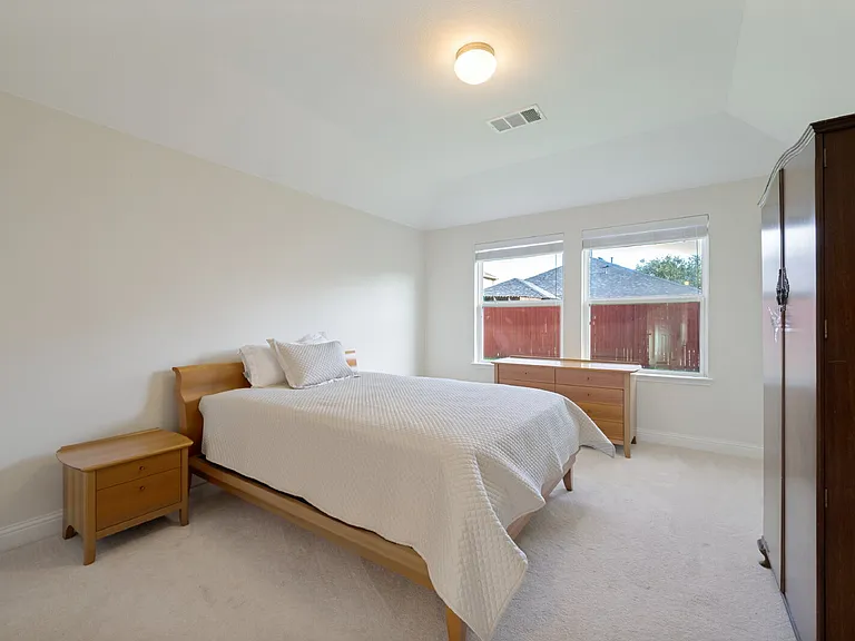 1421 Grackle Dr — Photo 17