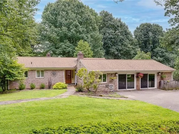 136 Oakhurst Rd, Pittsburgh, PA 15215
