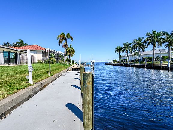 2nd image of 12 Sabal Dr