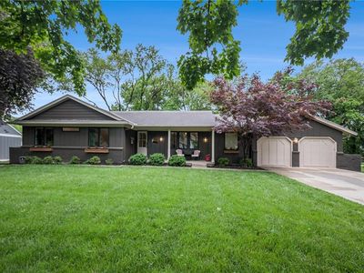 9608 El Monte St, Overland Park, KS, 66207