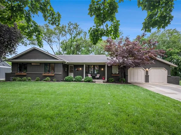 9608 El Monte St, Overland Park, KS 66207
