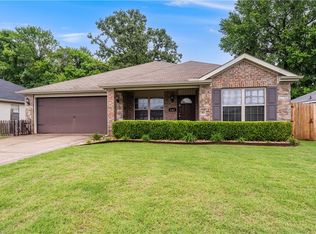 5305 SW Cherry Creek Rd, Bentonville, AR 72713