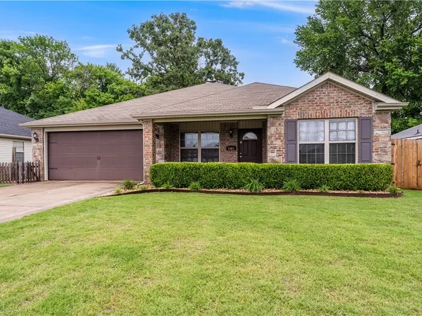 5305 SW Cherry Creek Rd, Bentonville, AR 72713