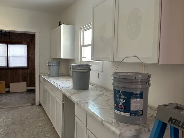 1018 Fremont St, Manhattan, KS 66502