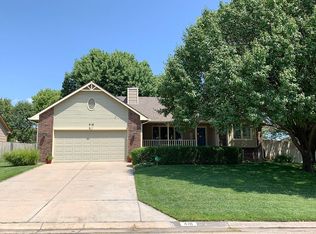 418 E Catalpa St, Derby, KS 67037