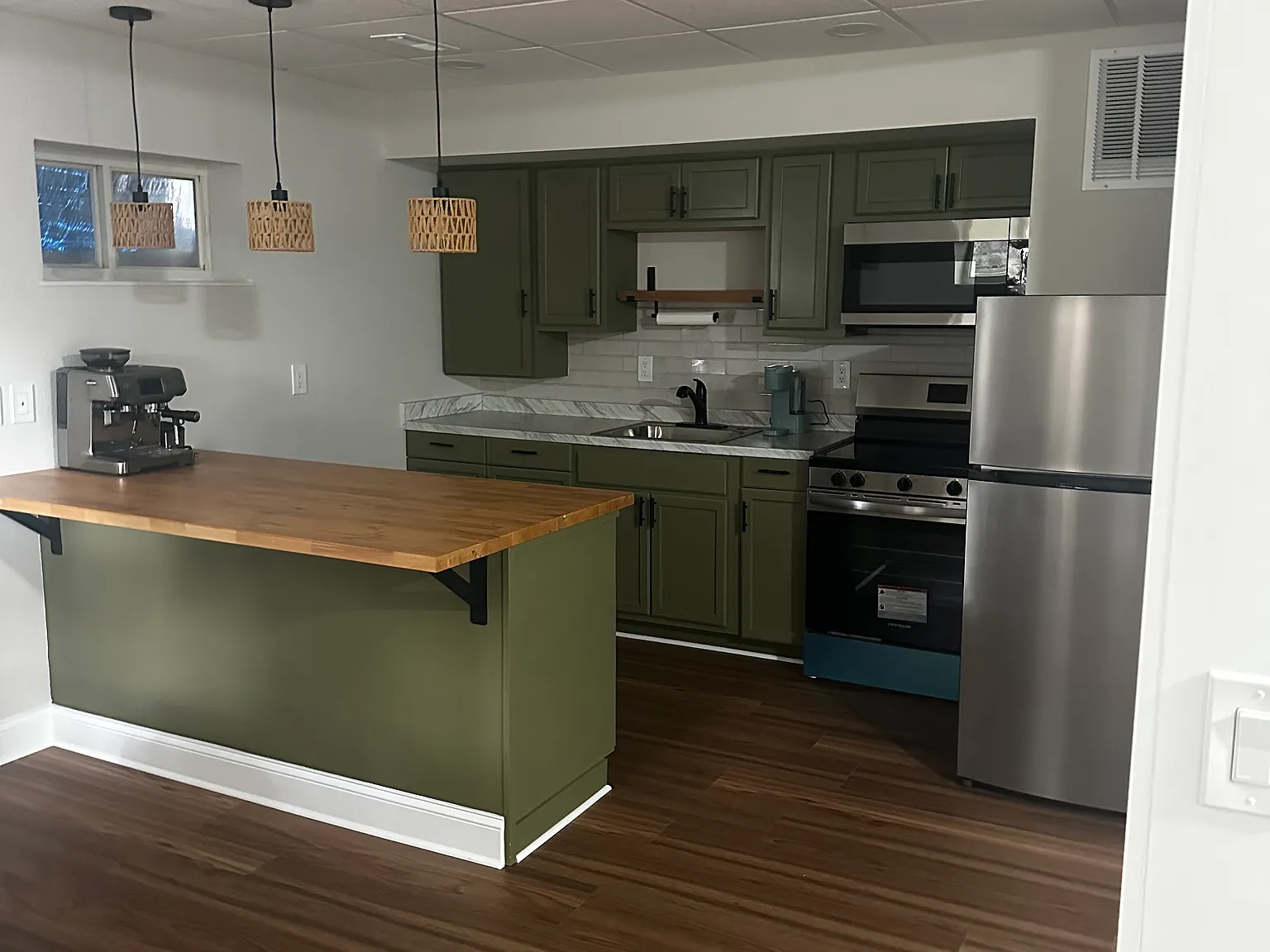 1 bed, 785 sqft, $1,100 — Photo 1