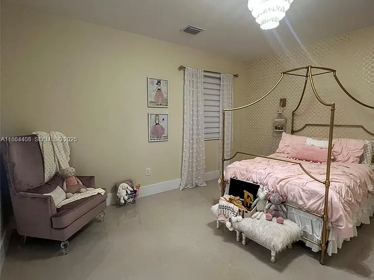14670 SW 17th St — Photo 37