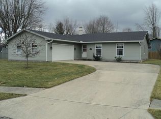 2015 W Maplewood Dr, Marion, IN 46952