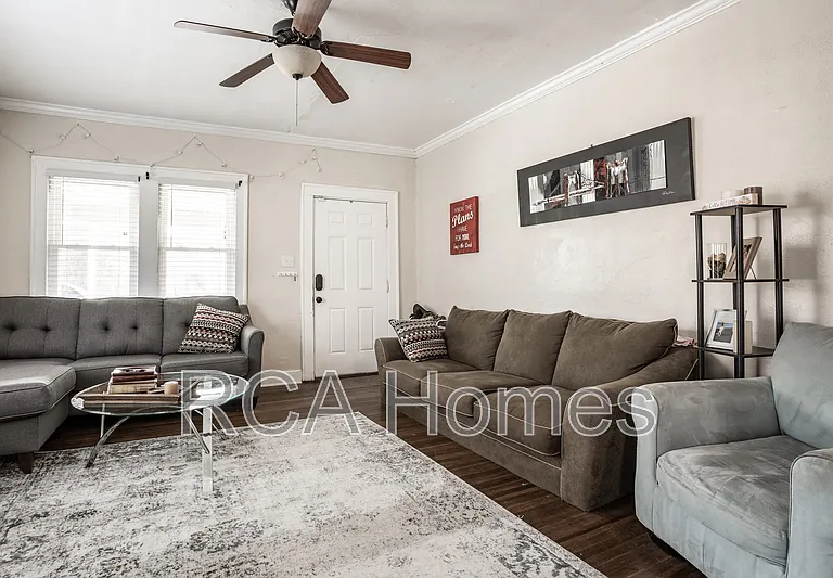 3040 N College Ave — Photo 2