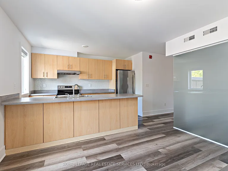1106 Saint Clair Ave W #2B — Photo 3