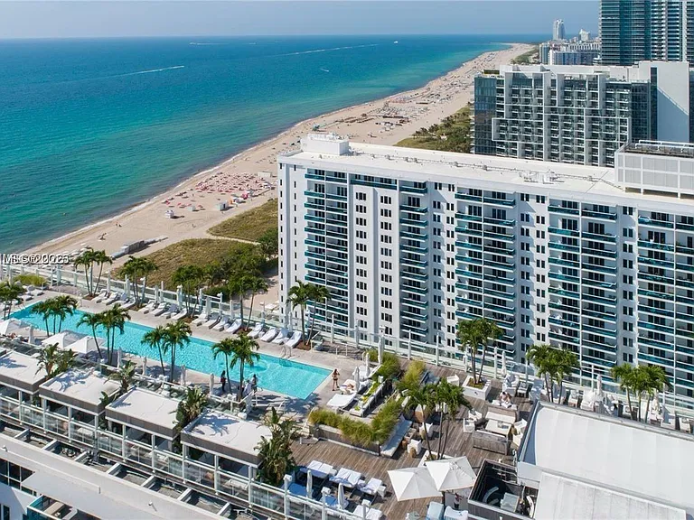 2301 Collins Ave #1125 — Photo 24