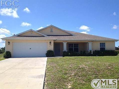 1st image of 1402 NE 33rd Ln