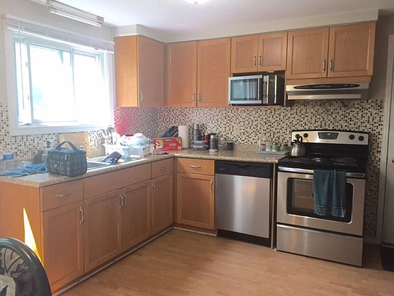 3rd image of 269 Cole Rd