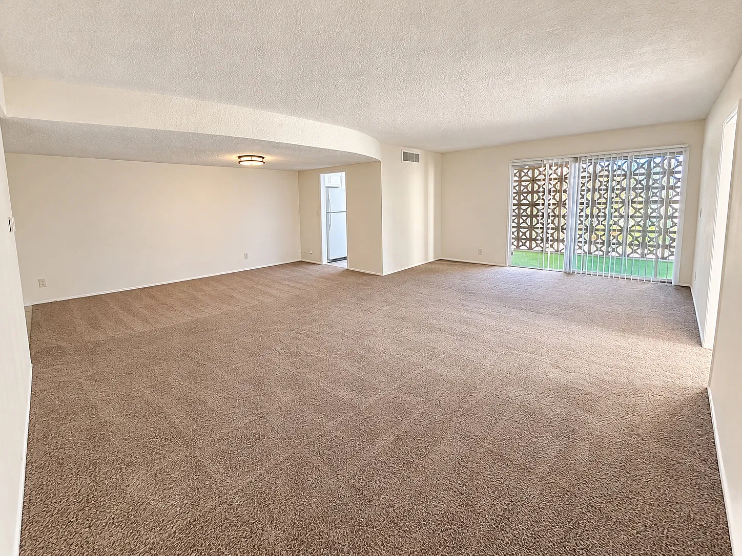 2 bed, 1300 sqft, $2,750 — Photo 2