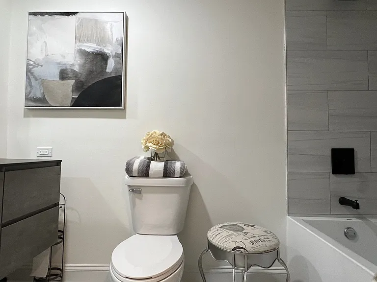 680 N Lake Shore Dr #919 — Photo 16