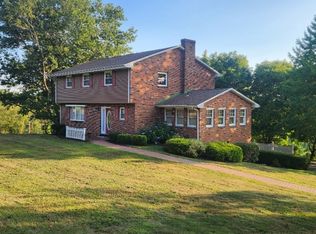 4534 Ellwood Rd, New Castle, PA 16101