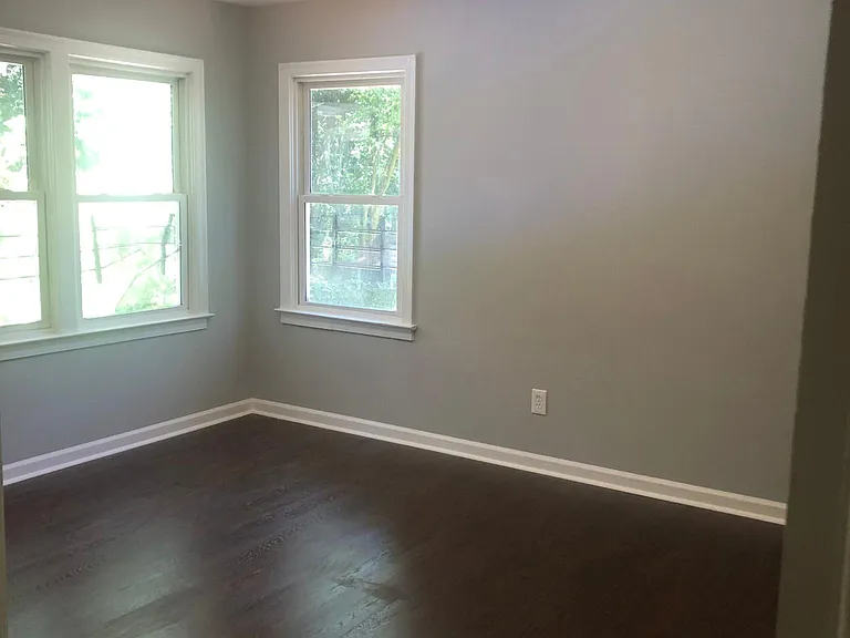 668 Charlotte Pl NW #A — Photo 8