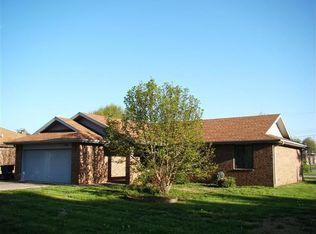 1038 W Tracy St, Springfield, MO 65807