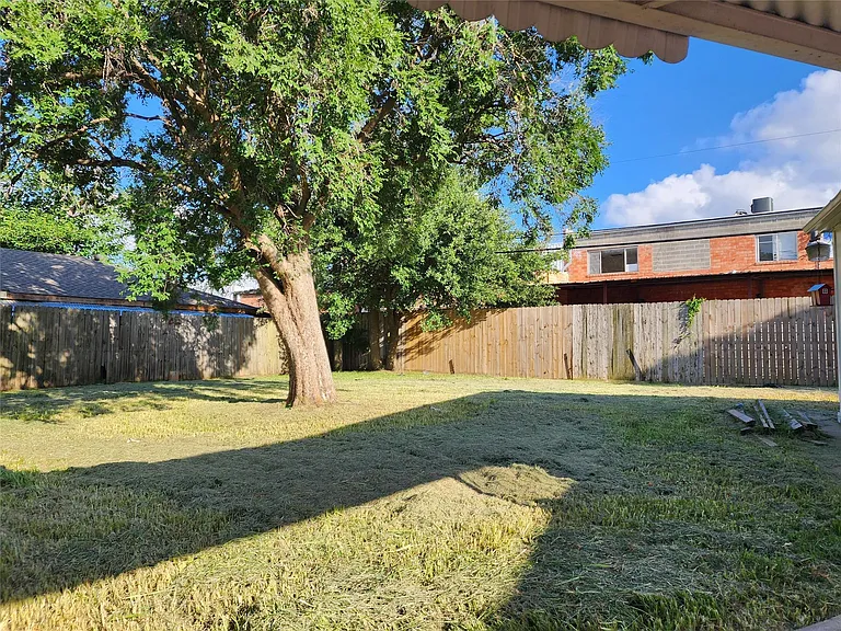 8531 Hiawatha Dr — Photo 23