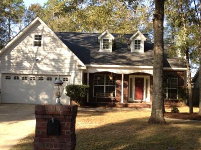 1st image of 215 Cumberland Dr