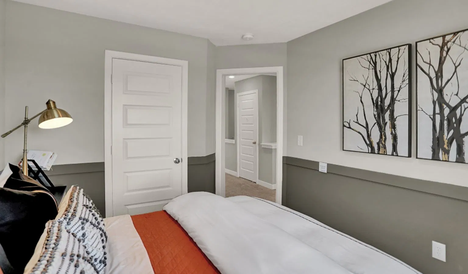13811 Gatsby Dr — Photo 2