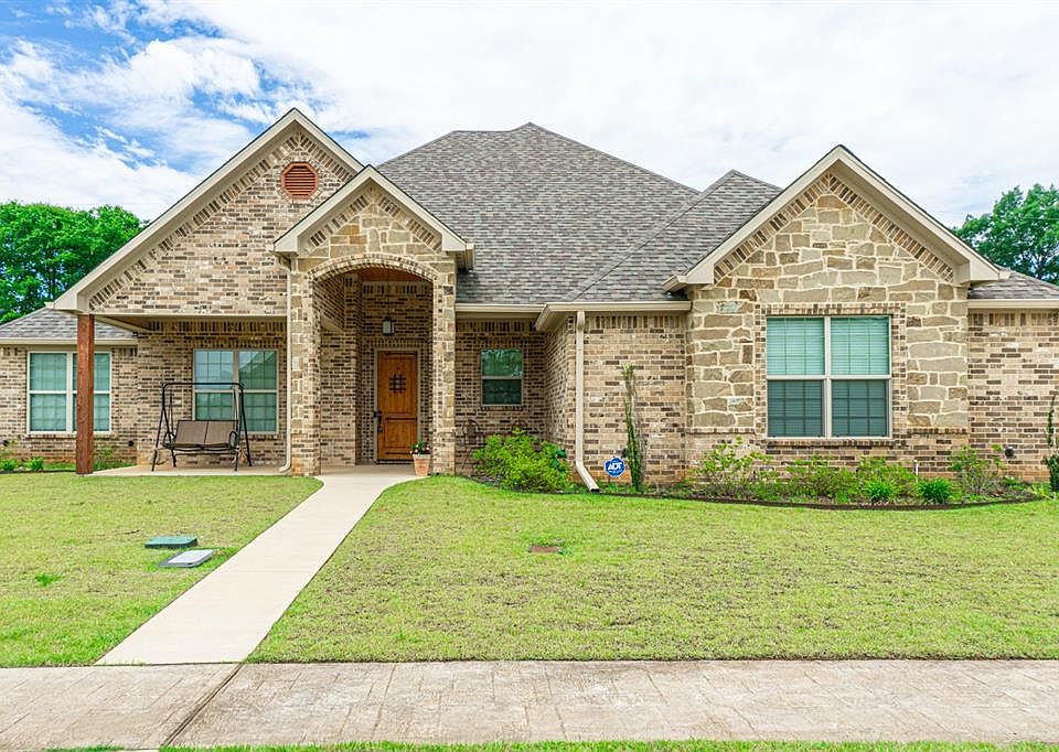 1st image of 4213 Savannah Hills Ln