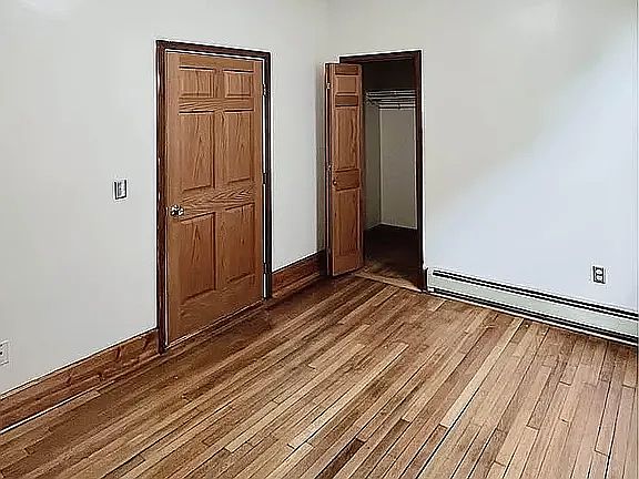 5th image of 962 6th St E #1