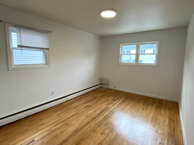 1239 Washington Ave — Photo 5