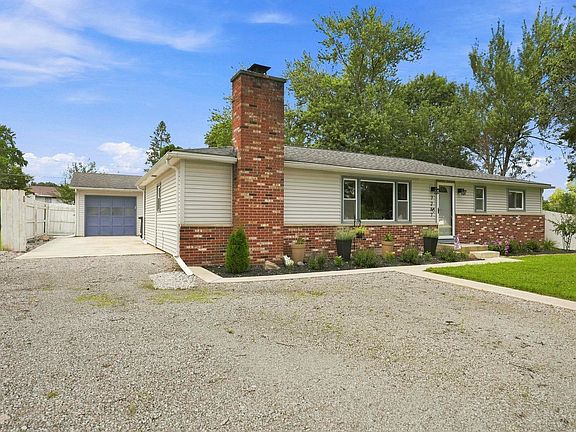 3rd image of 7267 Linda Dr
