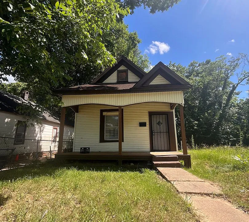 45 W Gage Ave