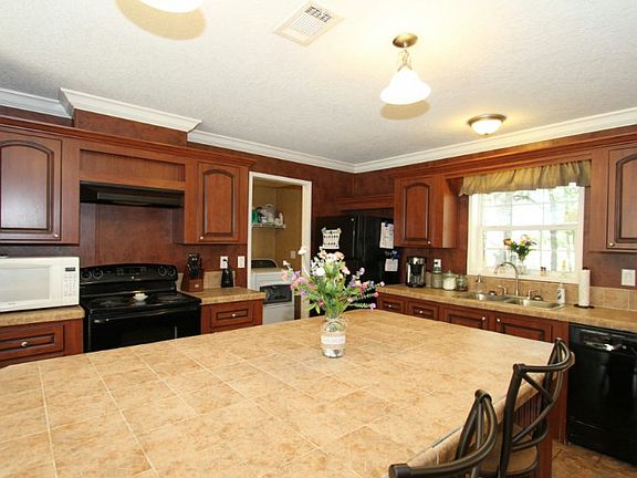 2nd image of 6718 NW 27th Blvd