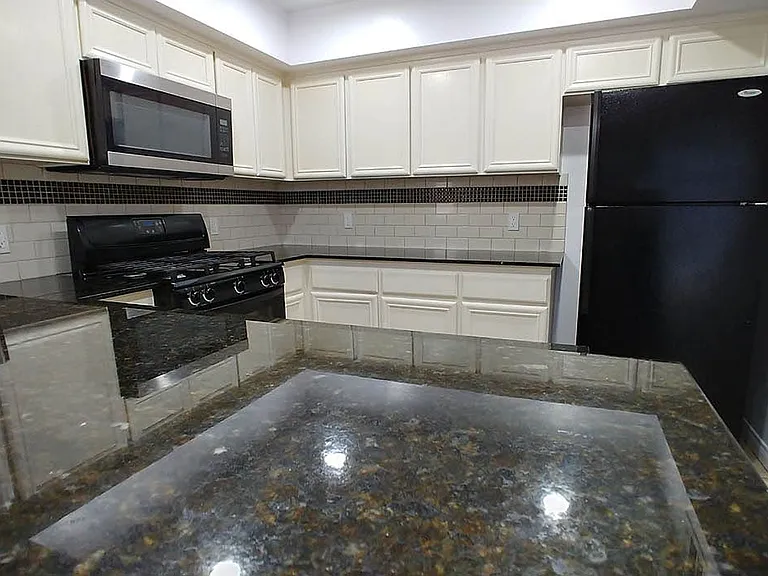 Almeria Townhomes — Photo 177