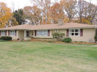 5525 Riveredge Dr, Elyria, OH 44035